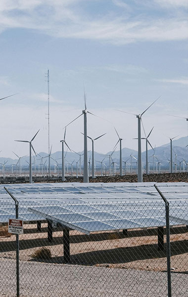 Investment and construction of photovoltaic power stations